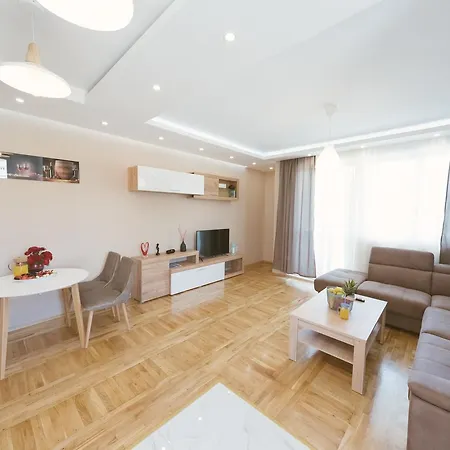 Apartment Luxury Explorer Podgorica Exterior photo